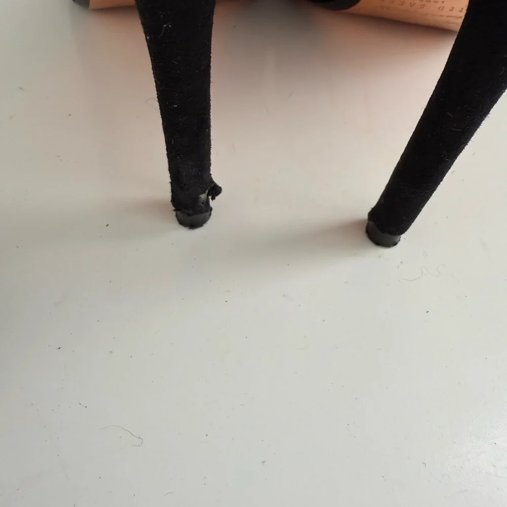 Ted Baker Black Heels with Bow Accent - Picture 5 of 7